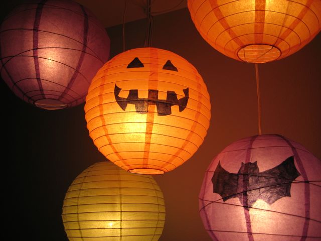 Lanterns_Closeup
